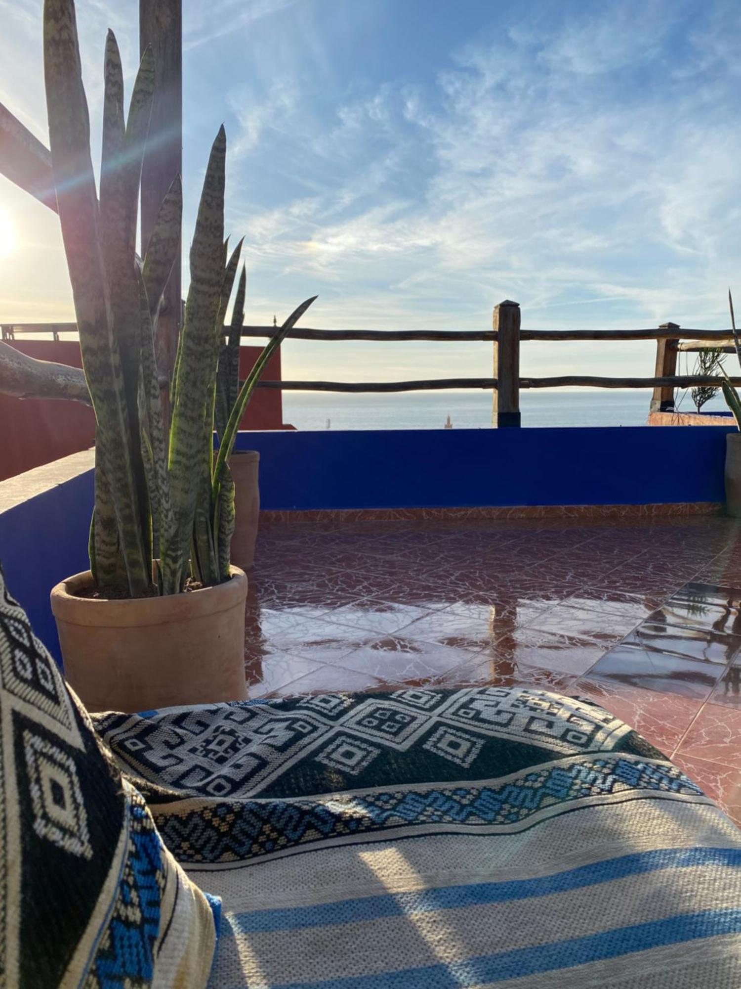 Azura Surf Hostel Tamraght Exterior foto